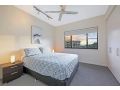 Spacious Indoor and Outdoor Waterfront Fringe Stay Apartment, Darwin - thumb 16