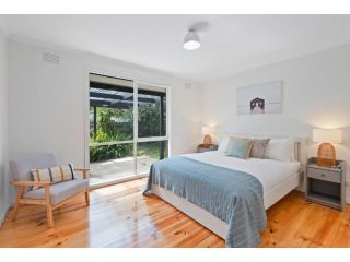 Spacious Mornington Getaway Guest house, Mornington - 1