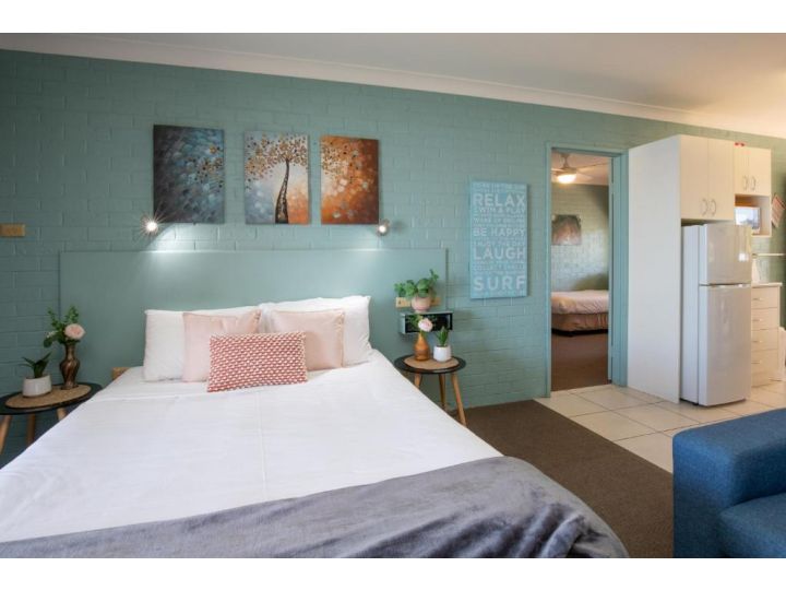 Spacious Ocean Front 2-Bed Apartment Apartment, Batehaven - imaginea 9