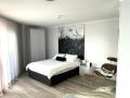 Spacious studio with parking close to the Corso Apartment, Sydney - thumb 9