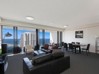 Spacious Sub Penthouse with Ocean view at Sierra Grand Broadbeach Apartment, Gold Coast - 3