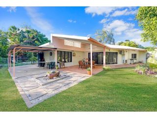 Spacious Tropical Garden Tranquillity with Pool Guest house, Nightcliff - 5