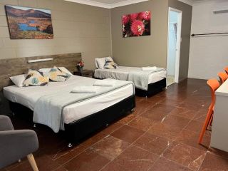Spanish Lace Motor Inn Hotel, Townsville - 5