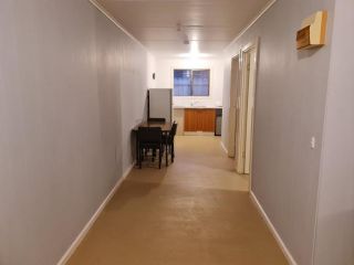 City Centre Apartments Bed and breakfast, Coober Pedy - 1