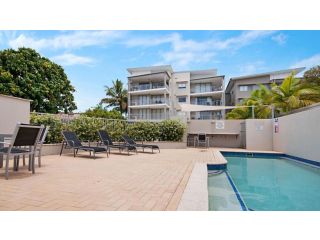 Spectacular Unit Overlooking Pumicestone Passage - Welsby Pde, Bongaree Guest house, Bongaree - 4