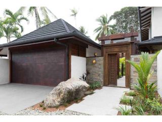 Spice At Oak Award Winning Luxury Absolute Oceanfront House Oak Beach Near Port Douglas Guest house, Oak Beach - 3