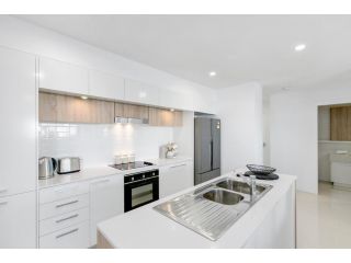 Spice Broadbeach - GCLR Apartment, Gold Coast - 5