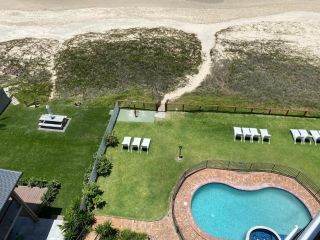 Spindrift on the Beach - Absolute Beachfront Aparthotel, Gold Coast - 1