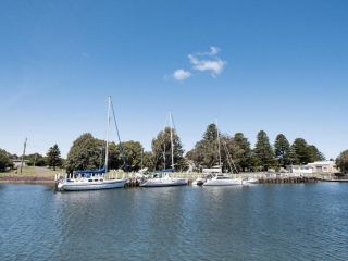 Spinnakers Waterfront Guest house, Port Fairy - 4