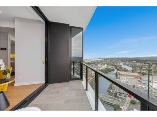 One Bedroom Residence with Fold Out Futon & Views Next to Casino Broadbeach Apartment, Gold Coast - 5