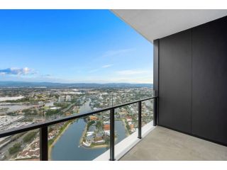 Stay Next to the Casino Brand New One Bedroom Residence with Views! Apartment, Gold Coast - 2