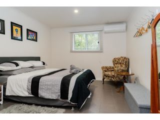 Stay in Blackwood Guest house, South Australia - 1