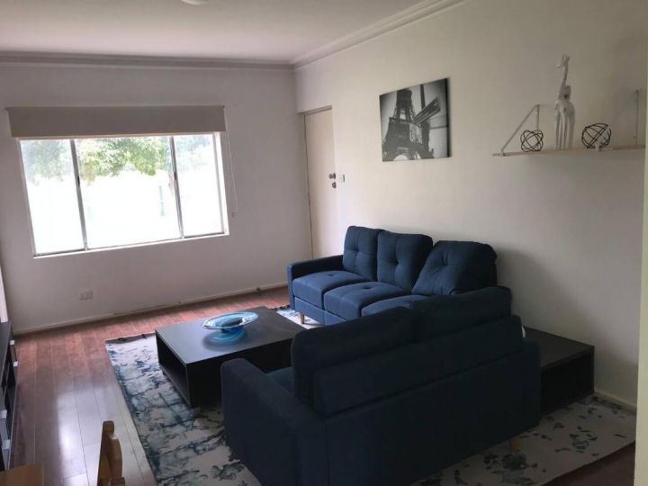 Stay in spacious, homely unit in prestigious area Apartment, South Australia - imaginea 9