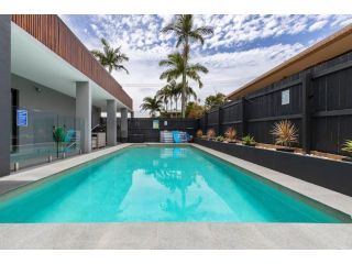 Staycation Mooloolaba Beach Paradise - Discounts For 7 Night Stays Guest house, Mooloolaba - 2