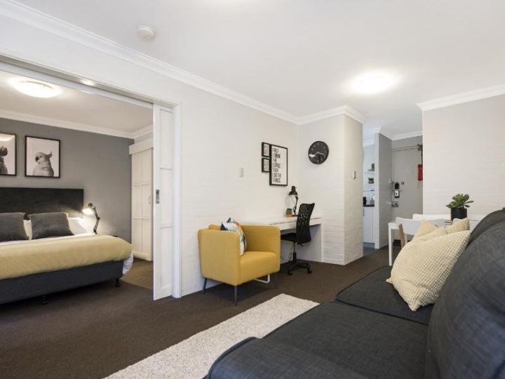 Staywest Subiaco Village 40 Apartment, Perth - imaginea 1