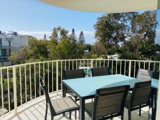 Steps From The Beach 3br Apt FREE Wifi,Pool,Parking,Apple TV Apartment, Mudjimba - 3