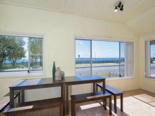 Stillwater', 25 Victoria Parade - large cottage across from the water sleeping 13 Guest house, Nelson Bay - 1