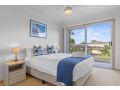Stones throw to the beach in Fingal Bay Apartment, Fingal Bay - thumb 9