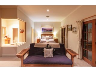Strathearn Park Lodge Bed and breakfast, Scone - 1