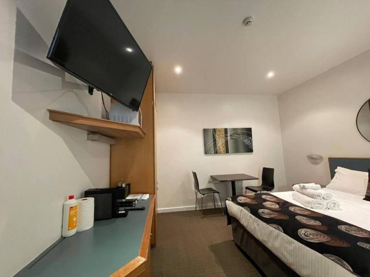 Studio 427/247 gouger st ex hotel room in city Apartment, Australia - imaginea 6