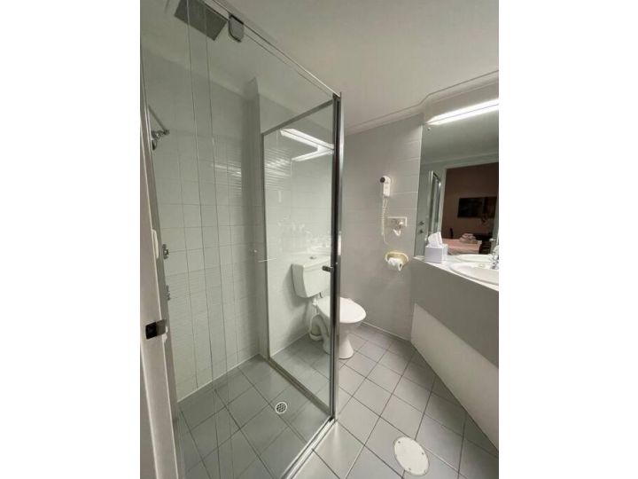 Studio 427/247 gouger st ex hotel room in city Apartment, Australia - imaginea 11