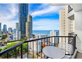 Studio Apartment with Ocean Views Apartment, Gold Coast - 4