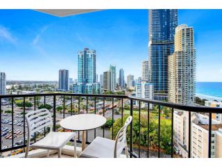 Studio Apartment with Ocean Views Apartment, Gold Coast - 5