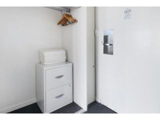 Stunning 1BR Apartment Minutes From The Sand - Fast Wifi & Spa Hotel, Gold Coast - 5