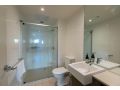 Stunning 2BR Apartment In Central Location - Fast WIFI & Pool Apartment, Sydney - thumb 13