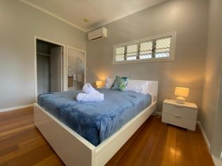 Stunning Queenslander in Prime Annandale Location Villa, Townsville - 5