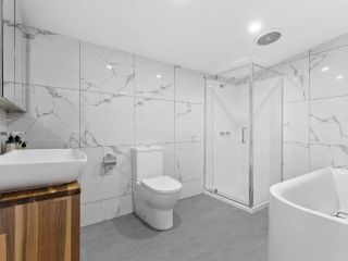 Stunning 4BR Cottage In The Heart Of Ballarat - PET FRIENDLY & FAST WIFI Guest house, Ballarat - 4