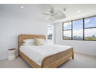 Stunning Cremorne Views from Stylish Apartment Apartment, Sydney - 4