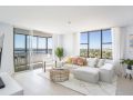 Stunning Cremorne Views from Stylish Apartment Apartment, Sydney - thumb 2