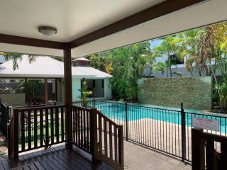 Stunning Family Friendly Apartment Apartment, Cairns - 1