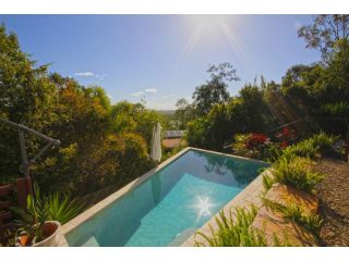 Stunning Home with Spectacular Views Guest house, Coolum Beach - 1