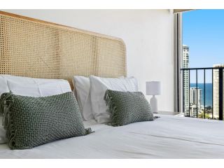 Stunning Ocean Views in the Heart of Surfers Apartment, Gold Coast - 5