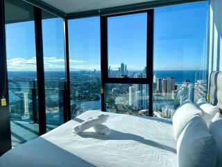 Stunning Oceanview 2BR in the heart of Broadbeach 44f Apartment, Gold Coast - 2