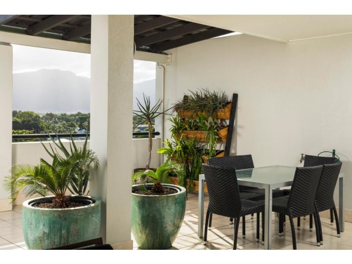 Stunning Penthouse at Mcleod Street Apartment, Cairns - imaginea 14