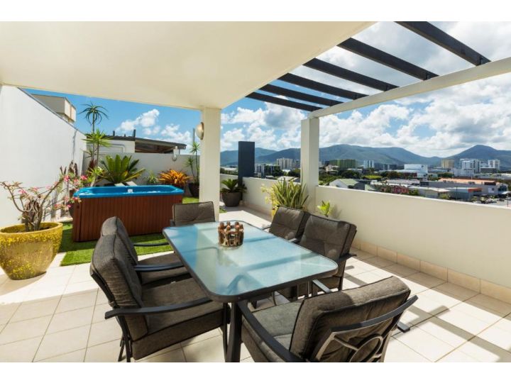 Stunning Penthouse at Mcleod Street Apartment, Cairns - imaginea 11