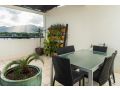 Stunning Penthouse at Mcleod Street Apartment, Cairns - thumb 3