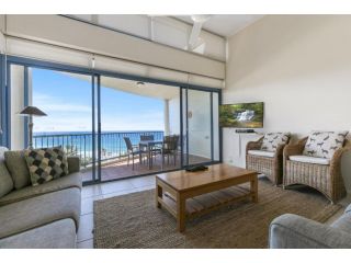 Stunning top floor Sunshine Beach Getaway! Unit 7 Vista Pacific 12 Bryan Street Apartment, Sunshine Beach - 3