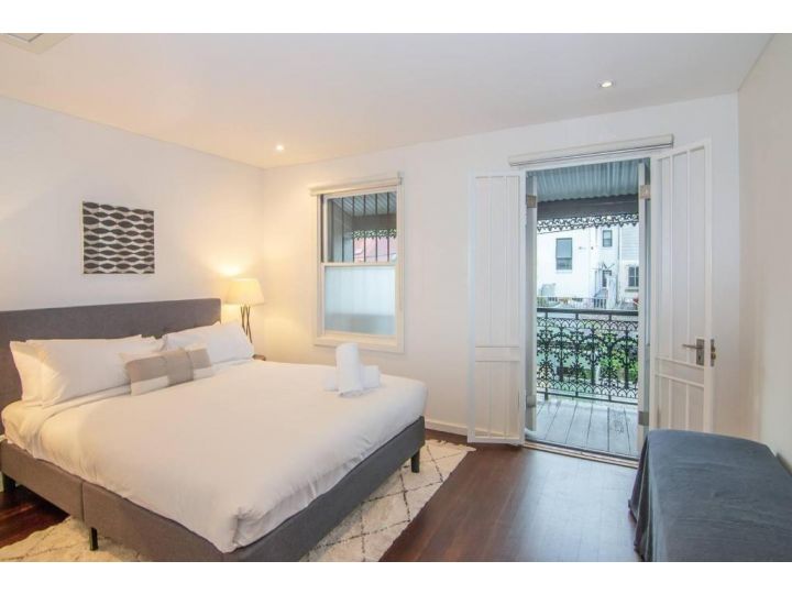 Surry Hills Townhouse, stylish & modern, close to station & city Guest house, Sydney - imaginea 7