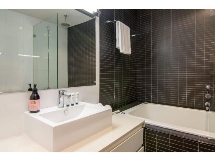 Surry Hills Townhouse, stylish & modern, close to station & city Guest house, Sydney - imaginea 12