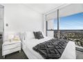 Stunning Views on the 41st Floor Apartment, Brisbane - thumb 1