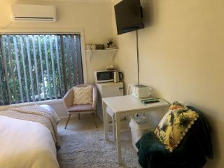 Hotel Style Monterey Guest Studio near Hospitals, Beach and Airport Hotel, Sydney - 1