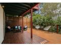 Stylish 3BD Family Home in Leafy Paddington! Guest house, Brisbane - thumb 5
