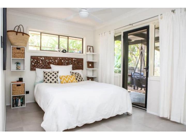 STYLISH & NEW leafy family home-walk to beach - South Golden Beach-North Byron Guest house, New South Wales - imaginea 3