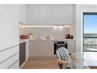Stylish and convenient two bedroom apartment Apartment, Burwood - 4