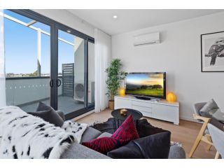 Stylish and convenient two bedroom apartment Apartment, Burwood - 5