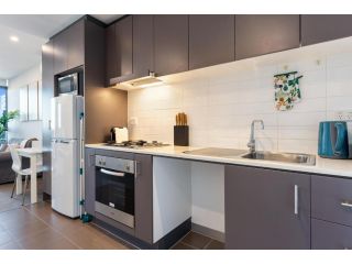 Stylish apartment living, close to city centre Apartment, Melbourne - 1